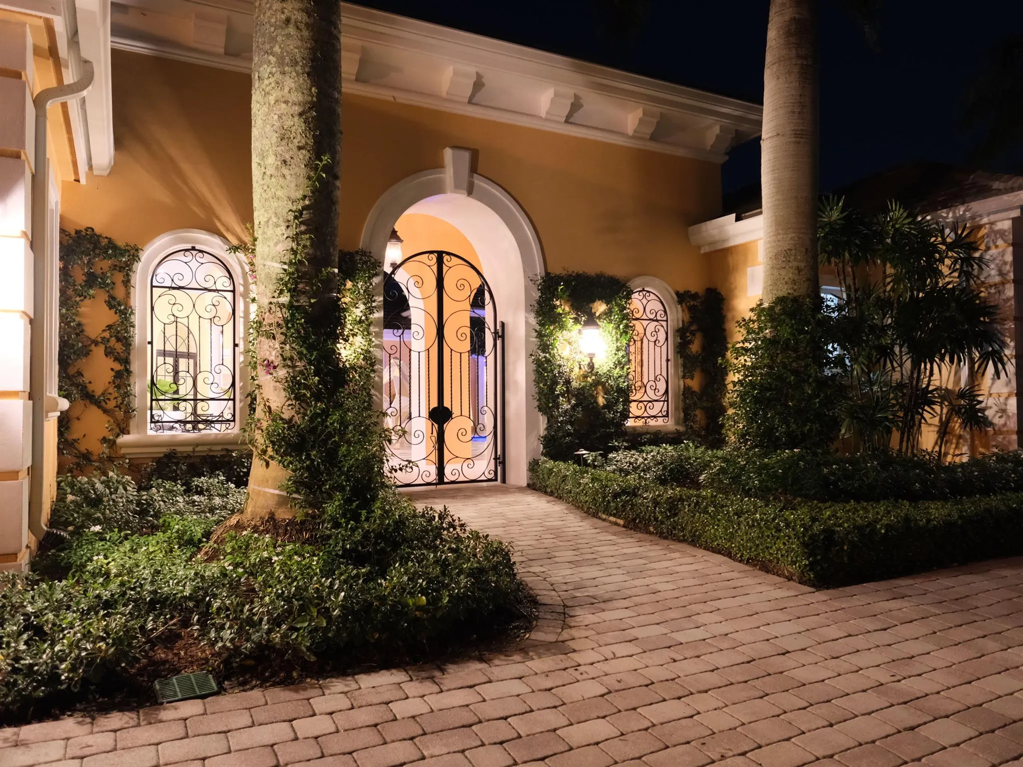12952 Mizner Way