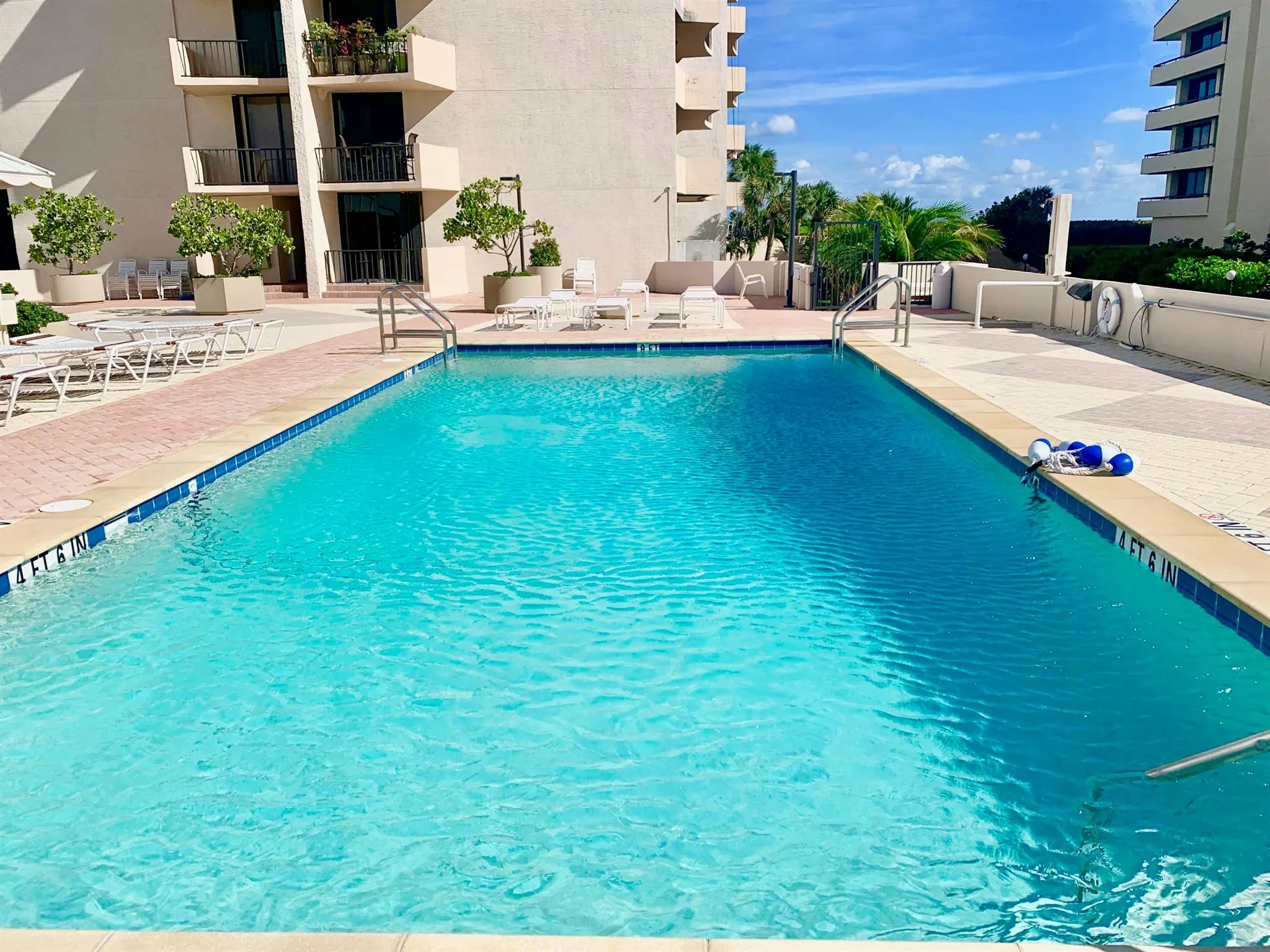 4200 N Ocean Drive, #1-1601
