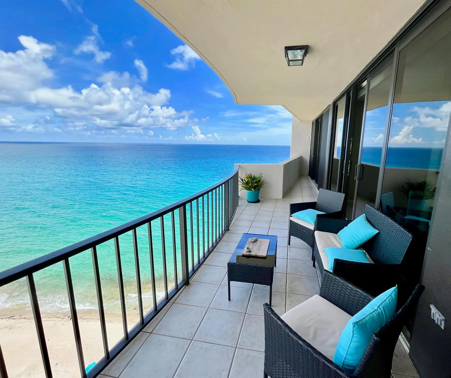 4200 N Ocean Drive, #1-1601
