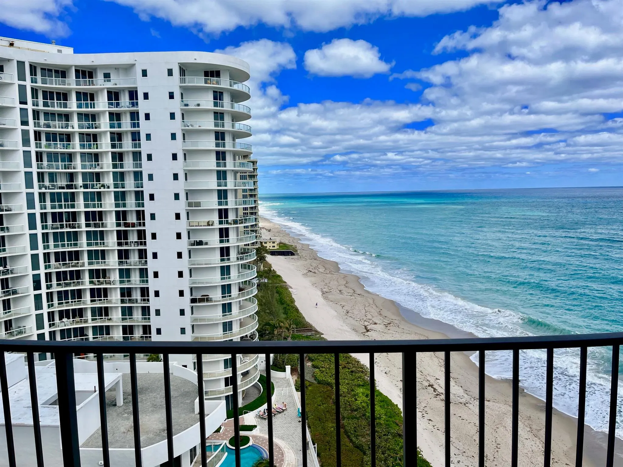 4200 N Ocean Drive, #1-1601