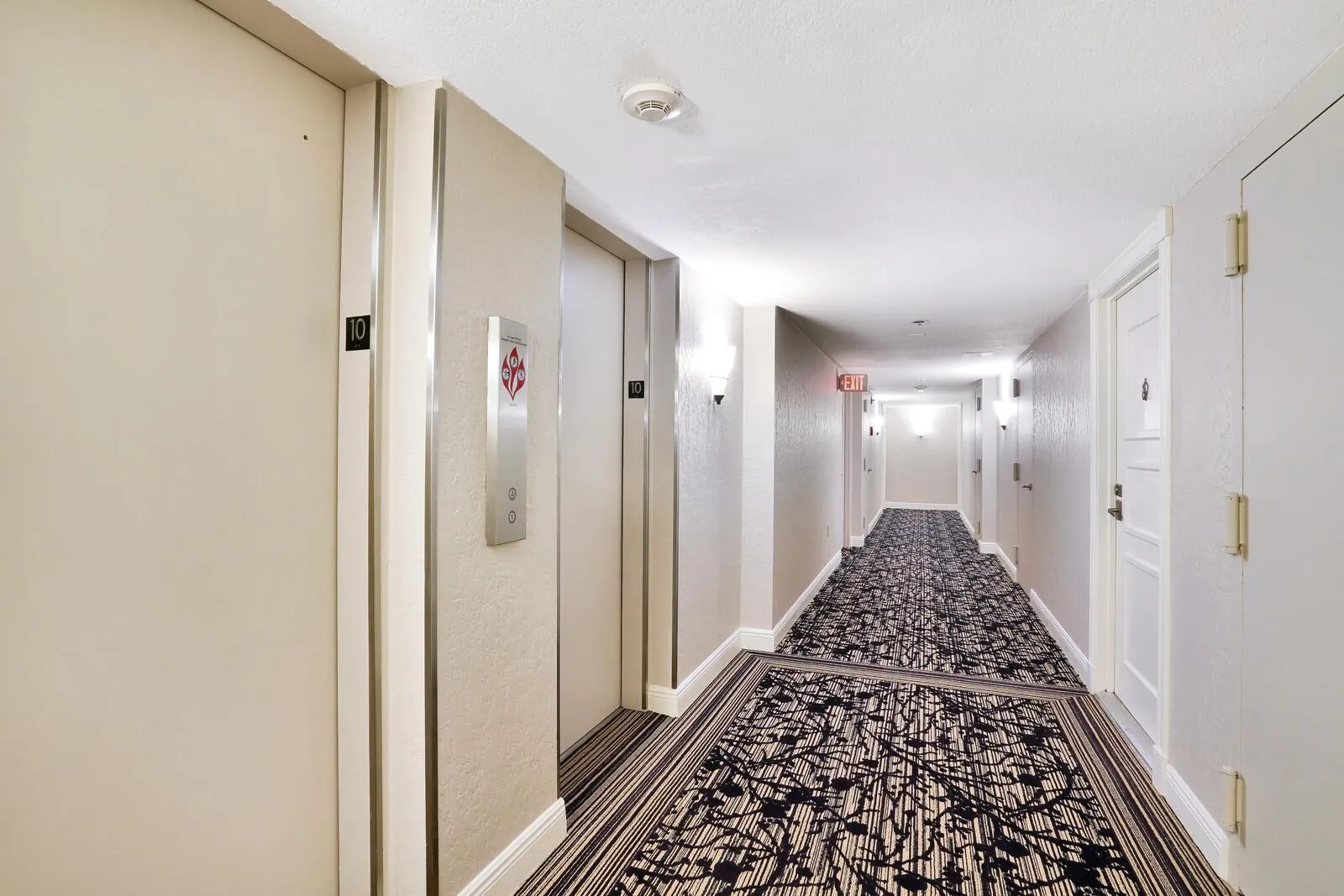 4200 N Ocean Drive, #1-1601