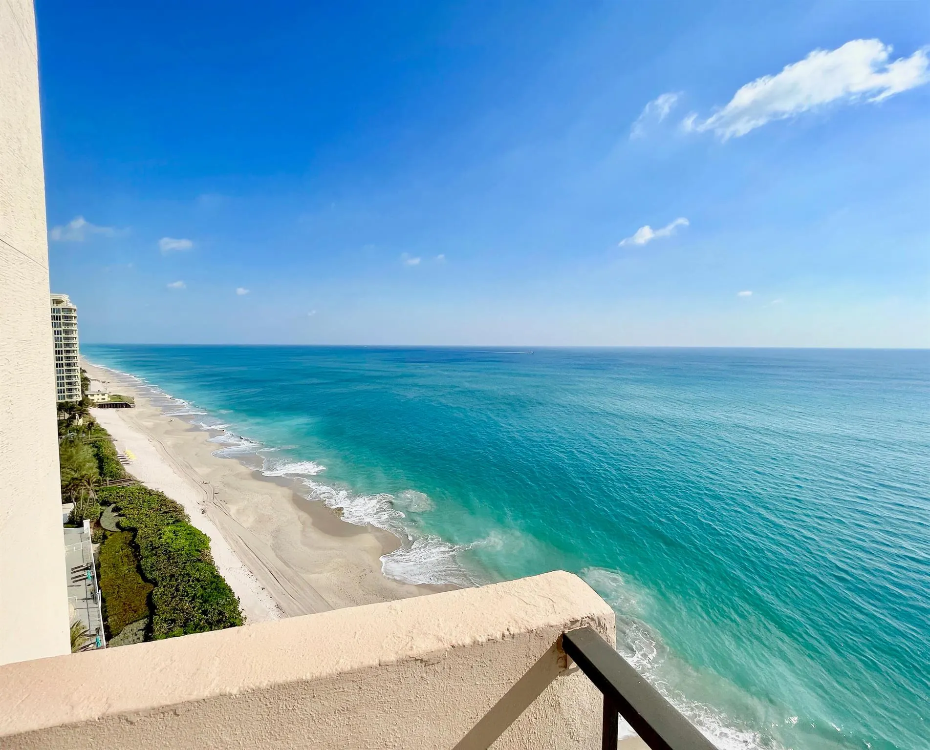 4200 N Ocean Drive, #1-1601