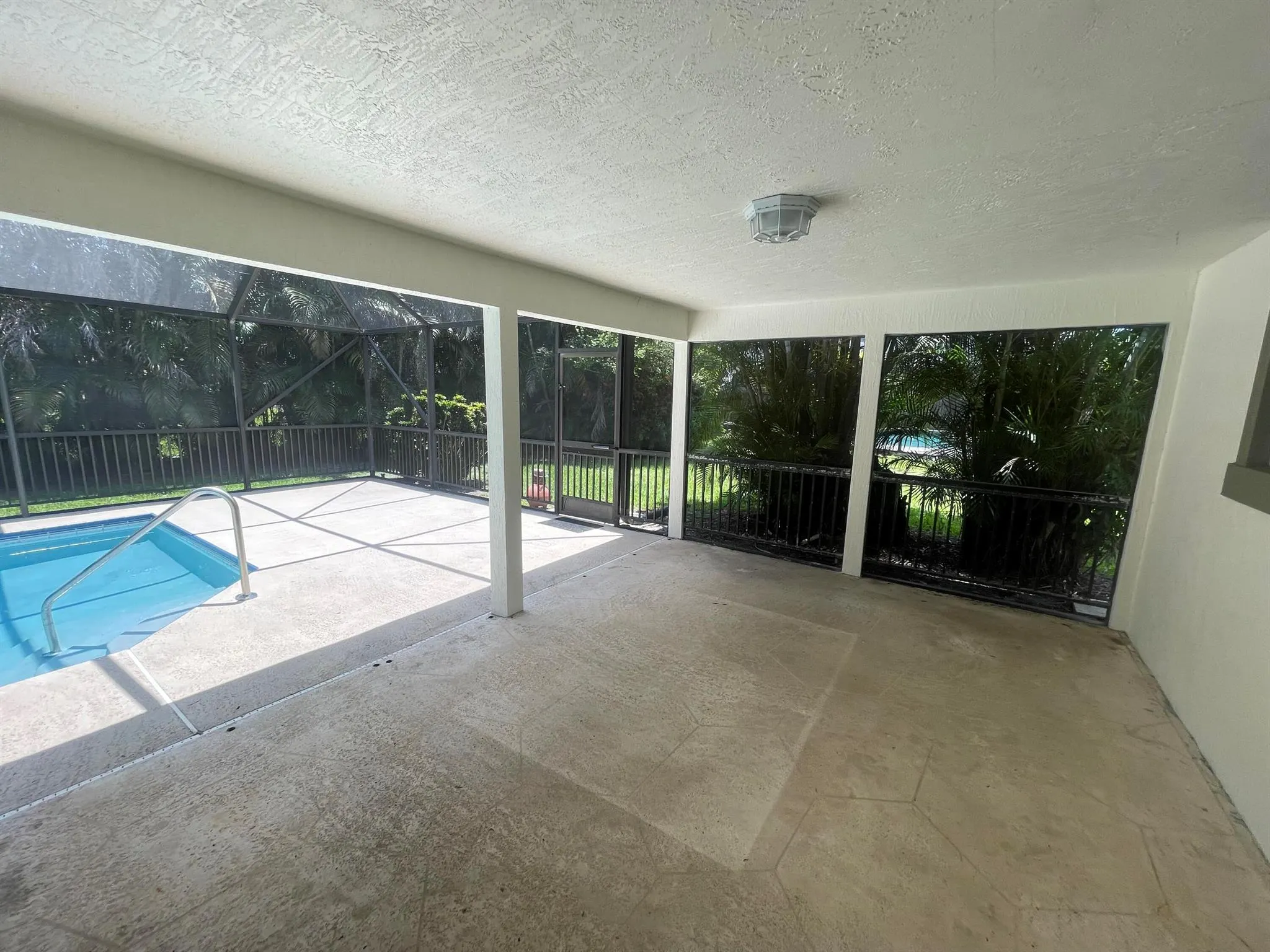 11737 Inverness Circle