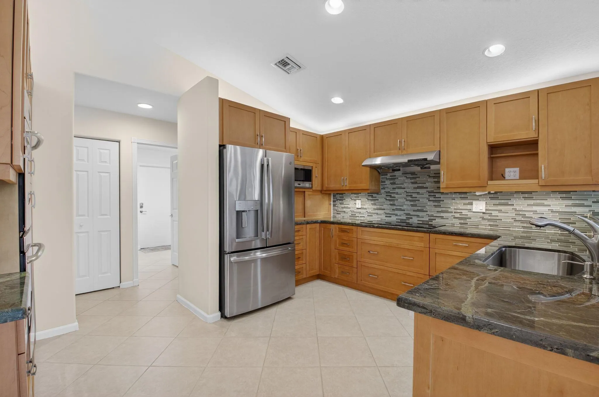 13221 Alhambra Lake Circle