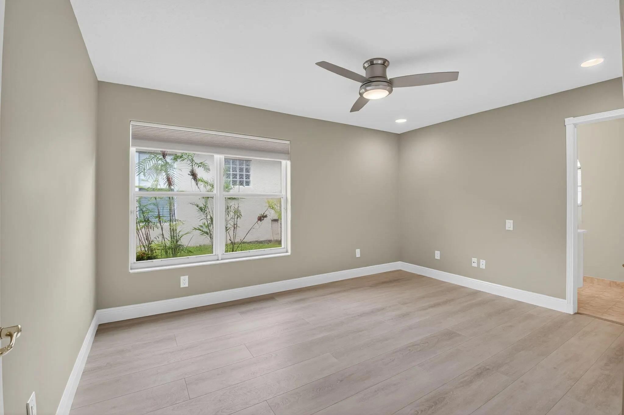 13221 Alhambra Lake Circle