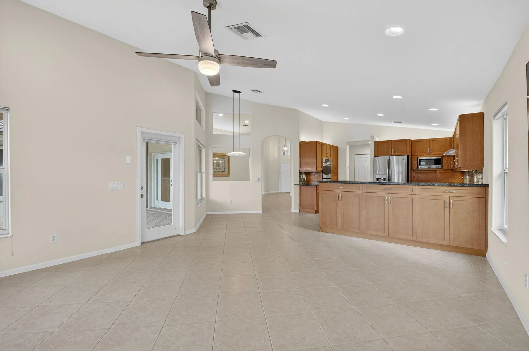 13221 Alhambra Lake Circle