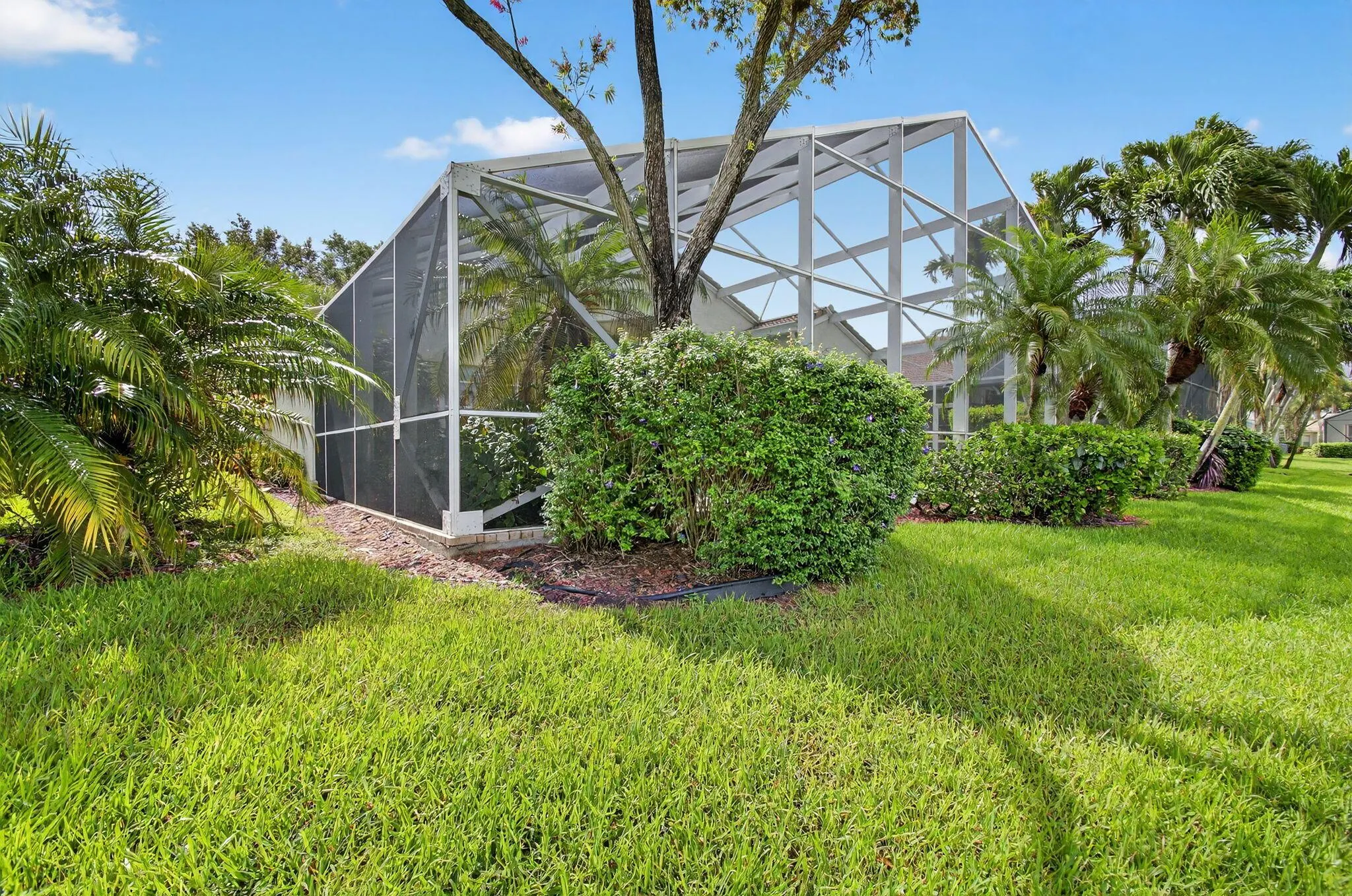 13221 Alhambra Lake Circle