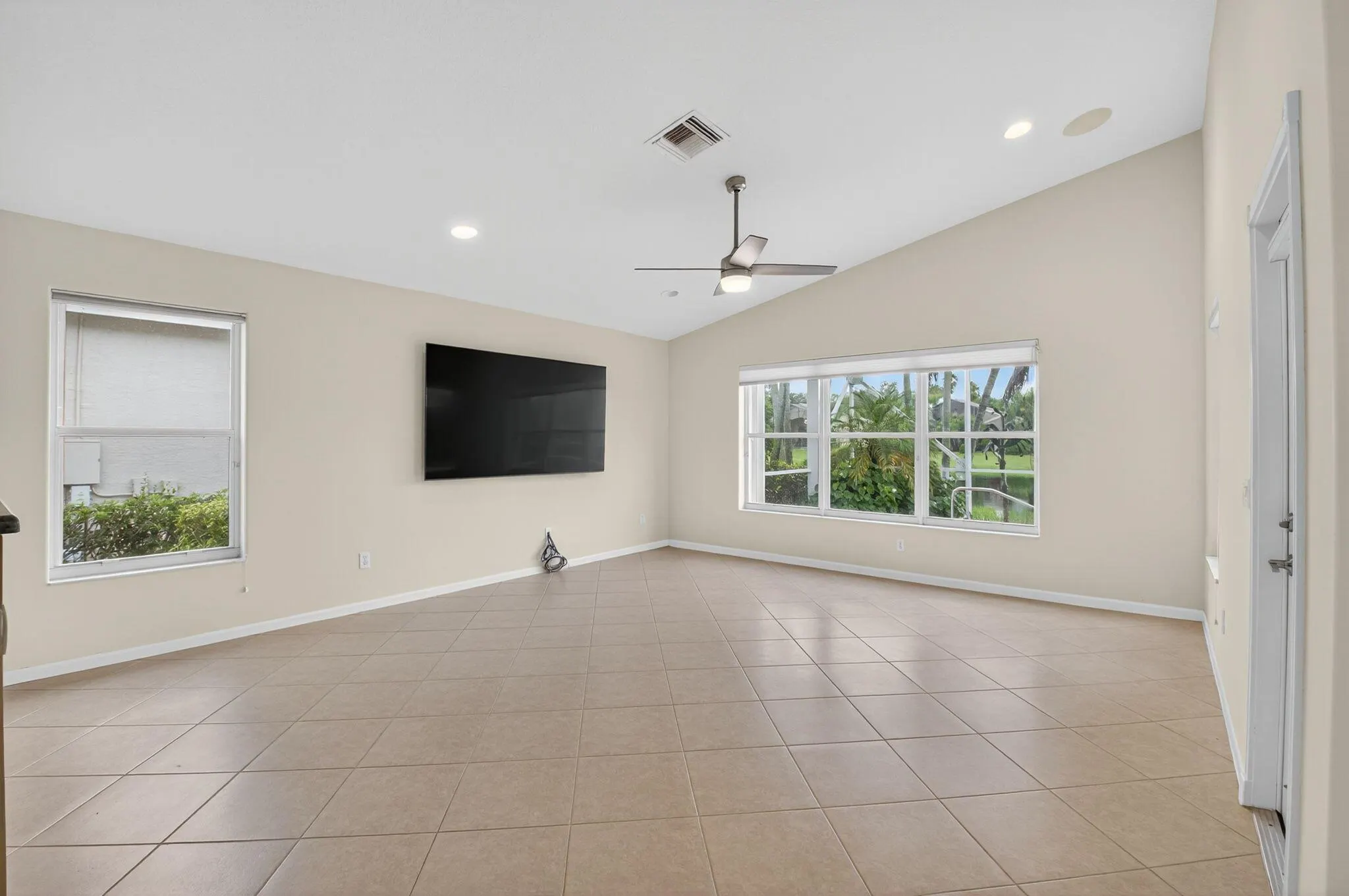 13221 Alhambra Lake Circle