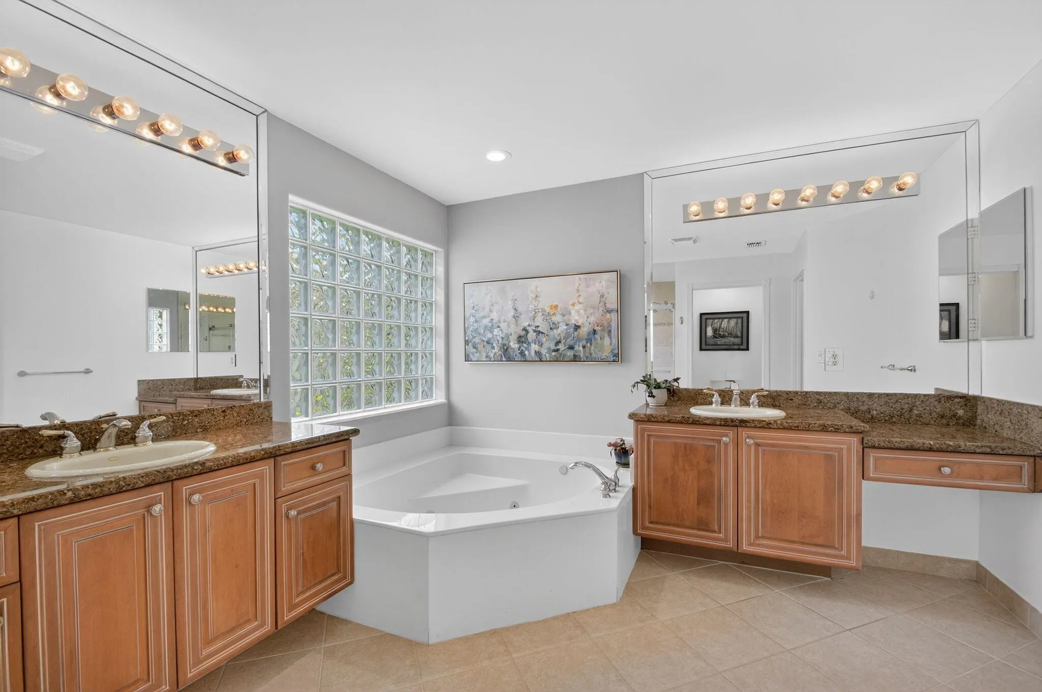 13221 Alhambra Lake Circle