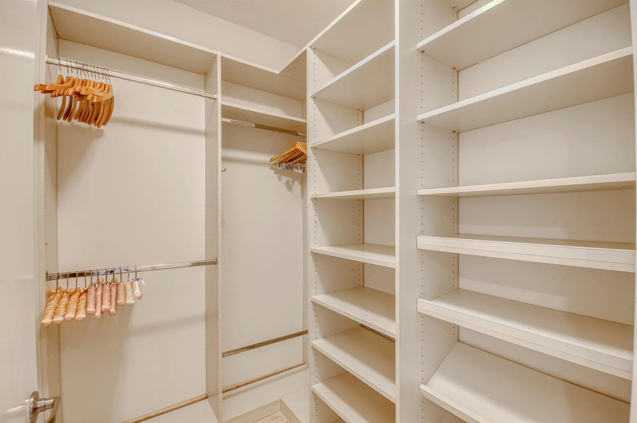 3630 Gardens Parkway, #601c