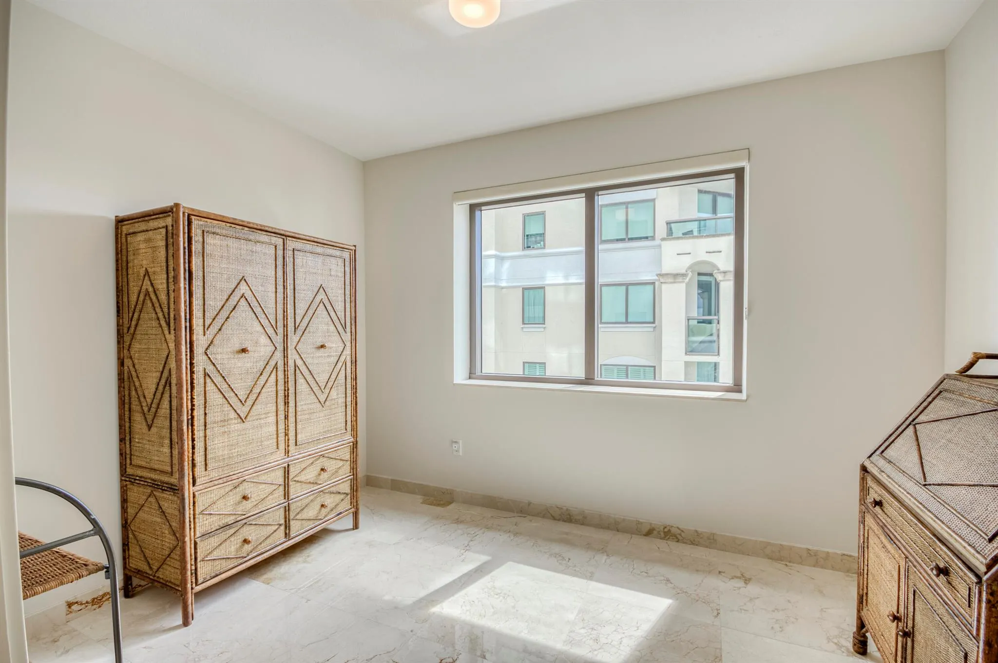3630 Gardens Parkway, #601c