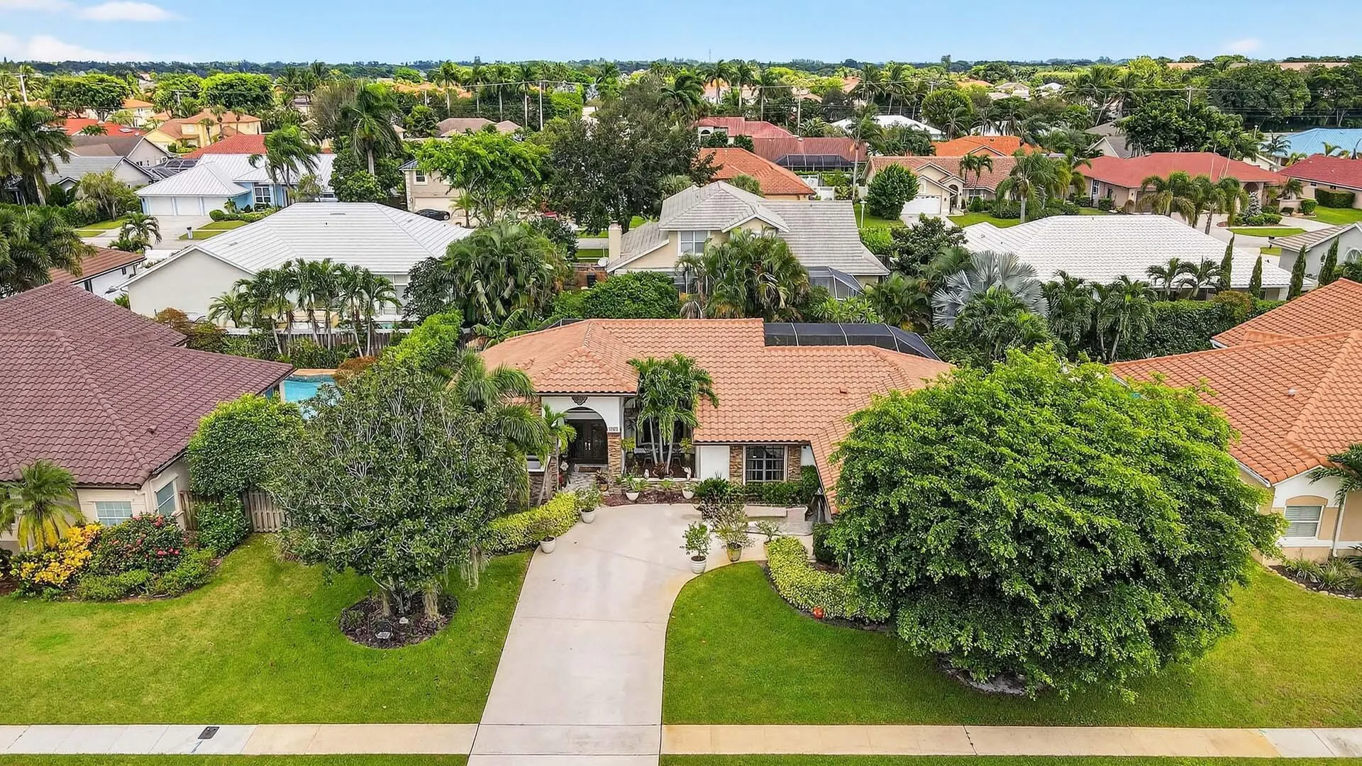 1901 Lynton Circle