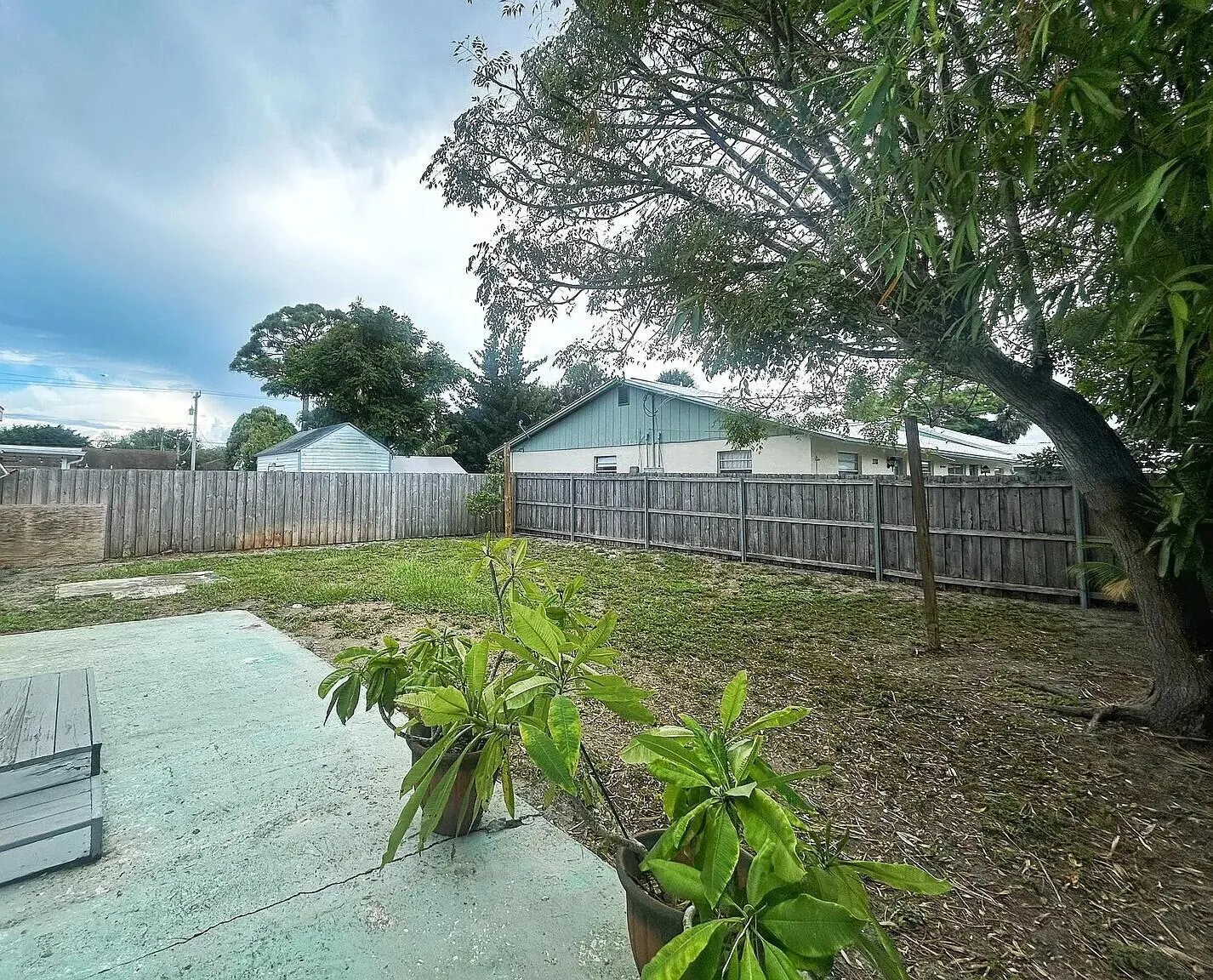 3268 SE Golden Gate Avenue