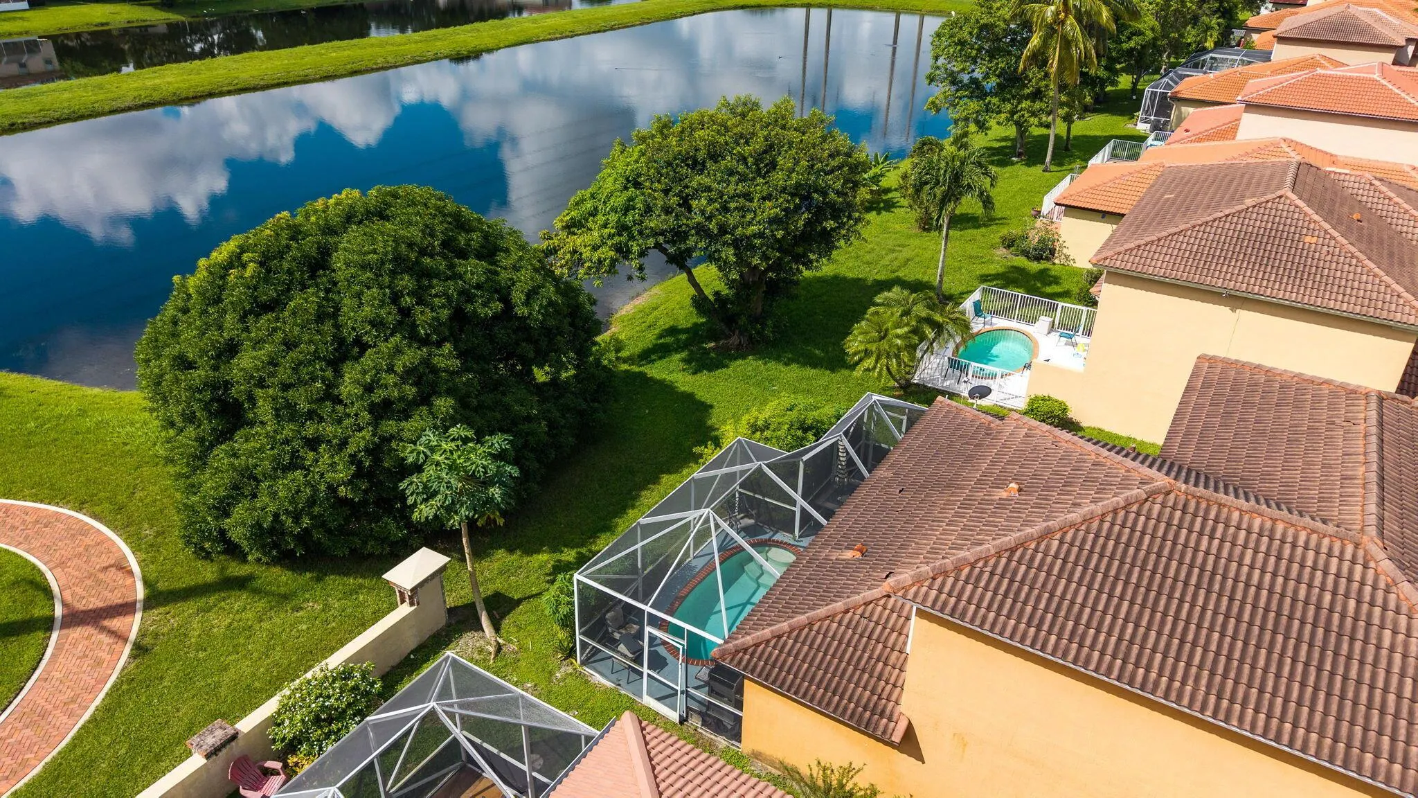 6124 NW 40th Street