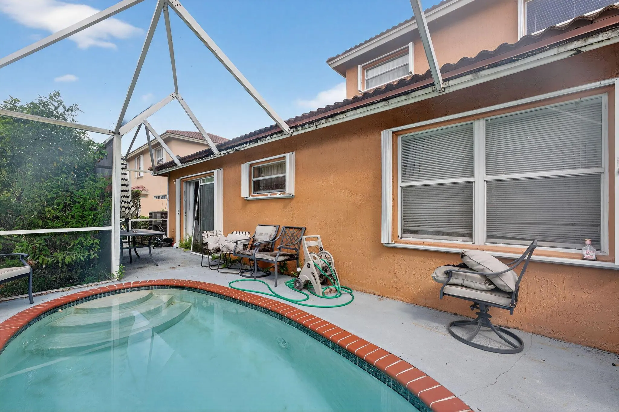 6124 NW 40th Street