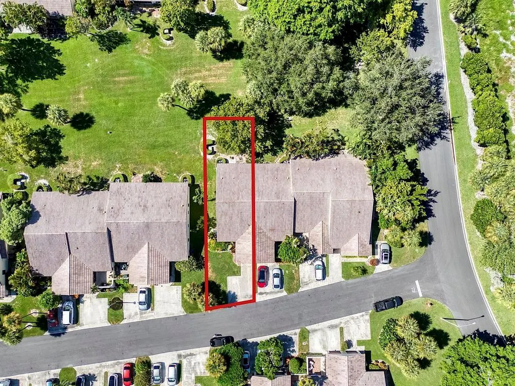 416 Buttonwood Place
