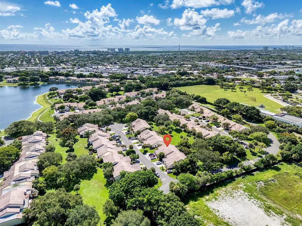 416 Buttonwood Place