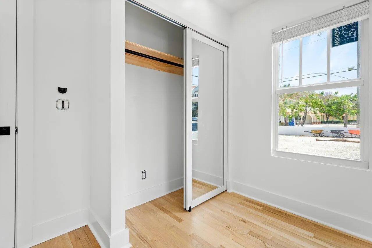 401 NE 2nd Avenue, #1