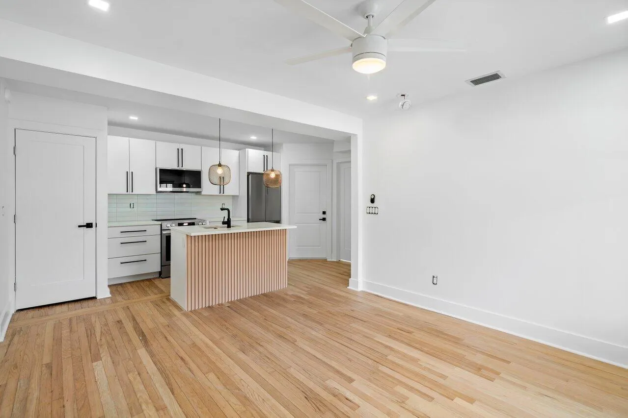 401 NE 2nd Avenue, #1