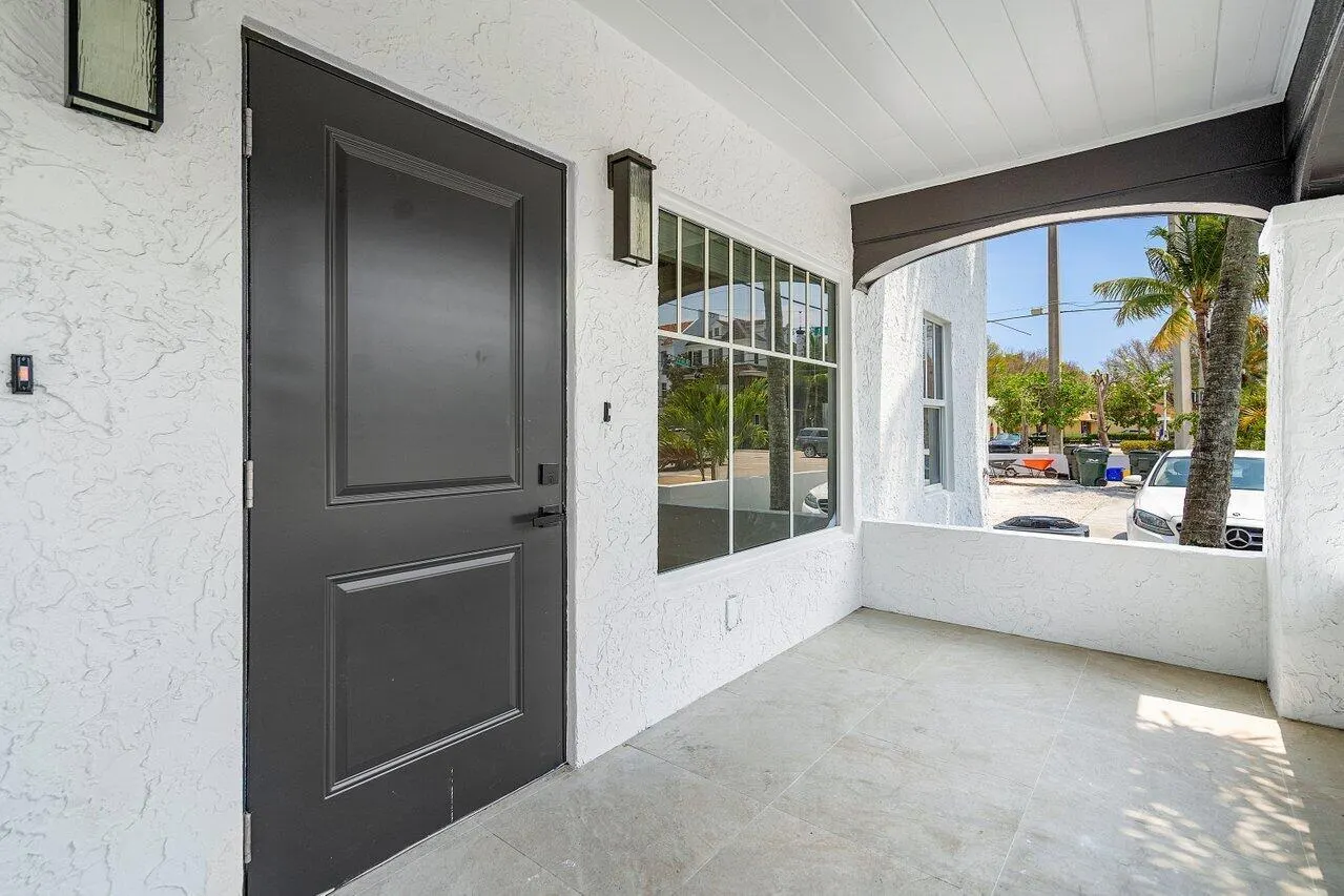 401 NE 2nd Avenue, #1