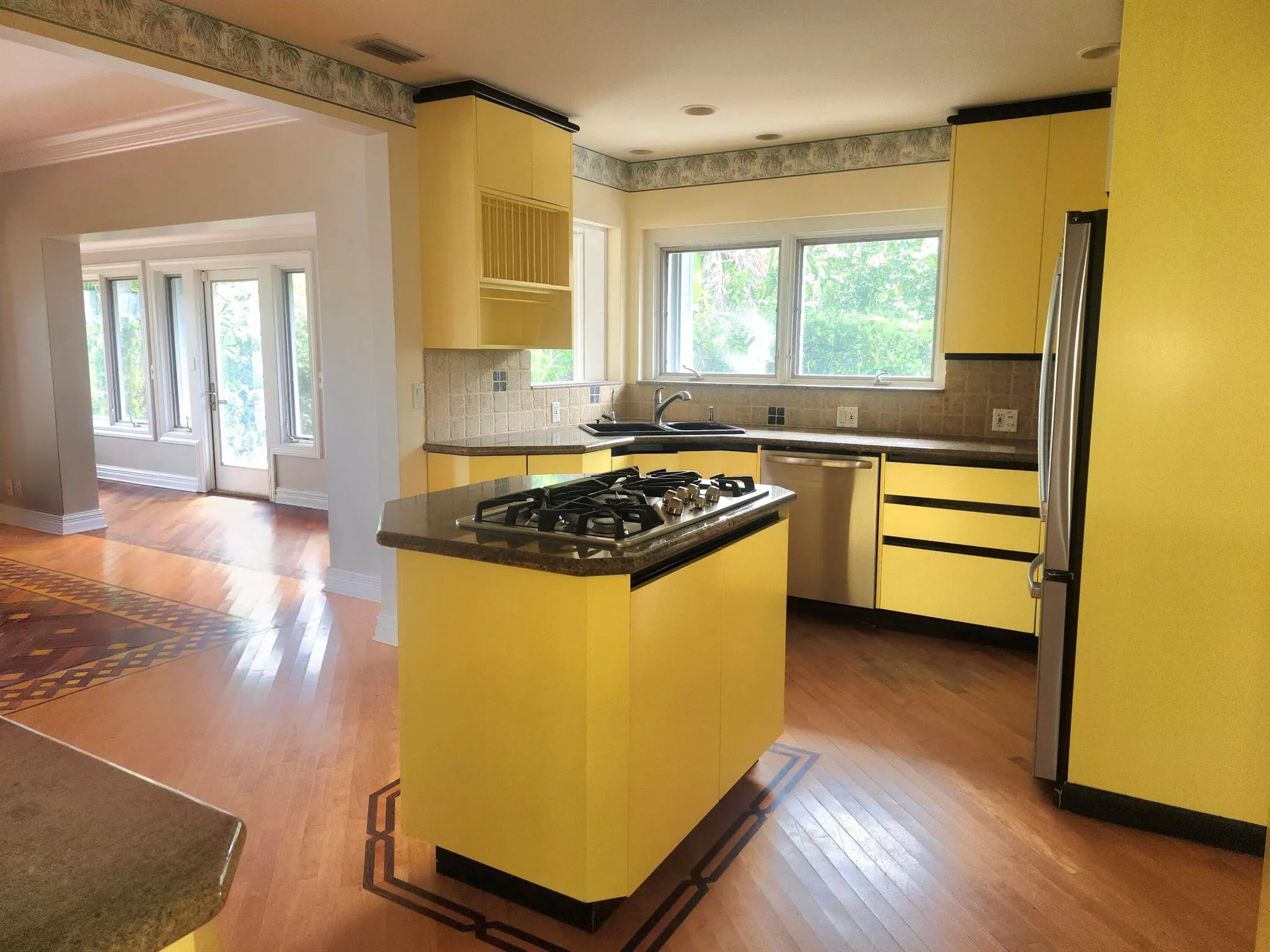 814 N Golfview Road