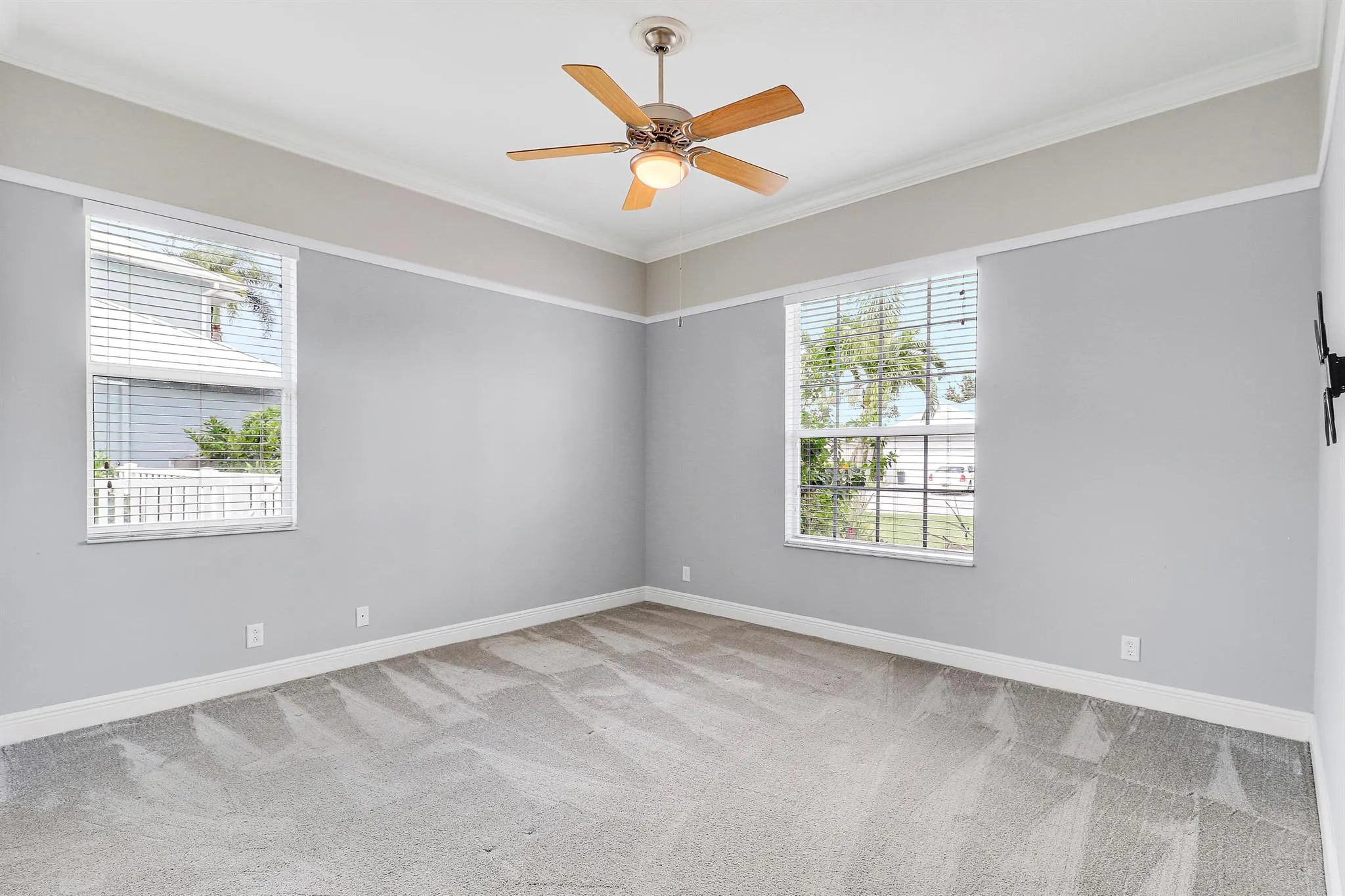 152 NW Magnolia Lakes Boulevard
