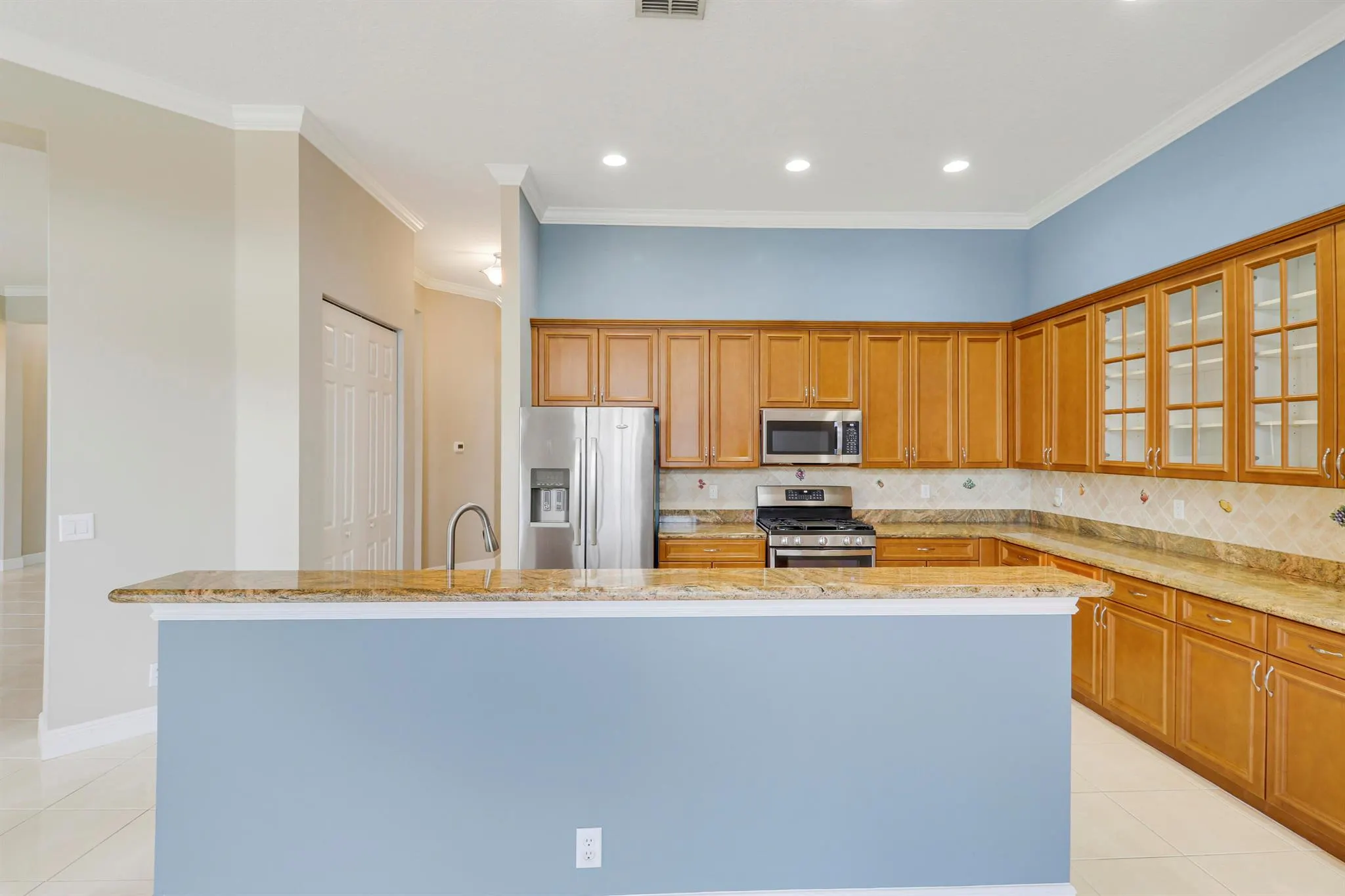 152 NW Magnolia Lakes Boulevard