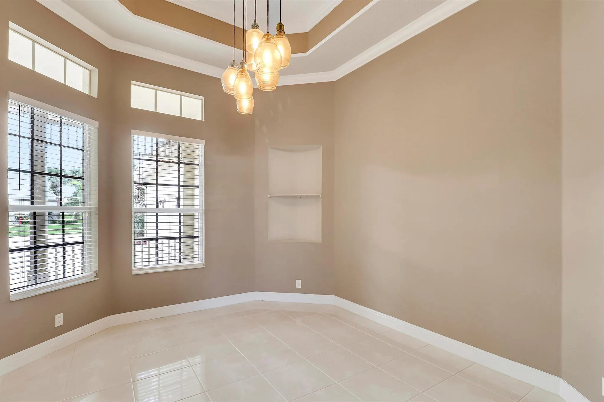 152 NW Magnolia Lakes Boulevard