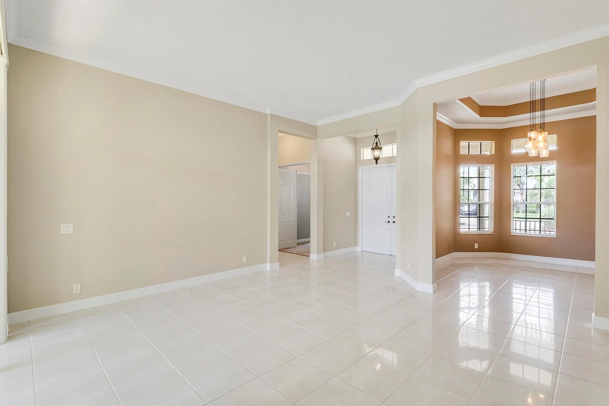 152 NW Magnolia Lakes Boulevard