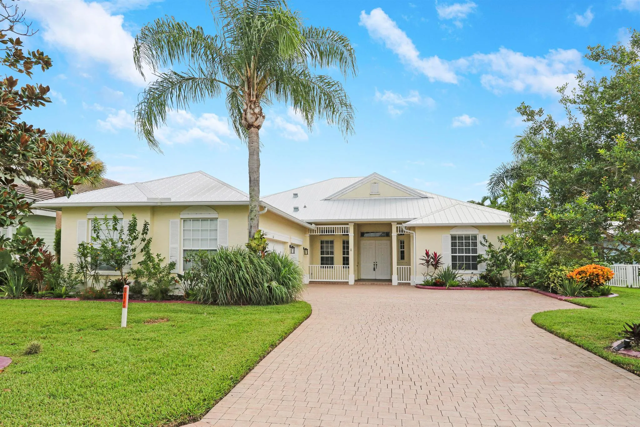 152 NW Magnolia Lakes Boulevard