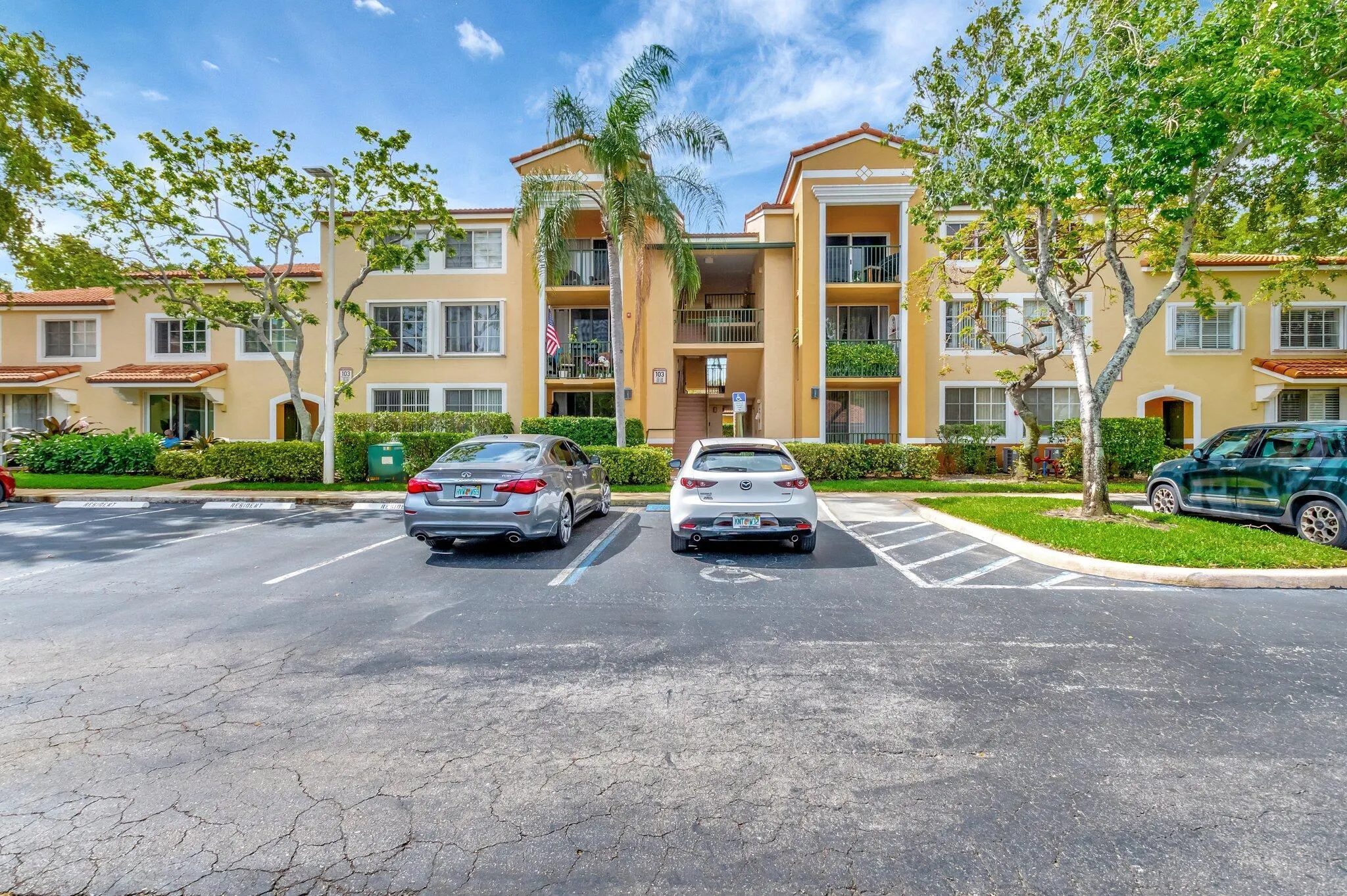103 Yacht Club Way, #206