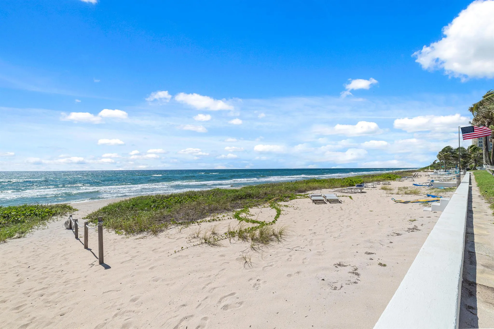 1043 Hillsboro Mile, #17c