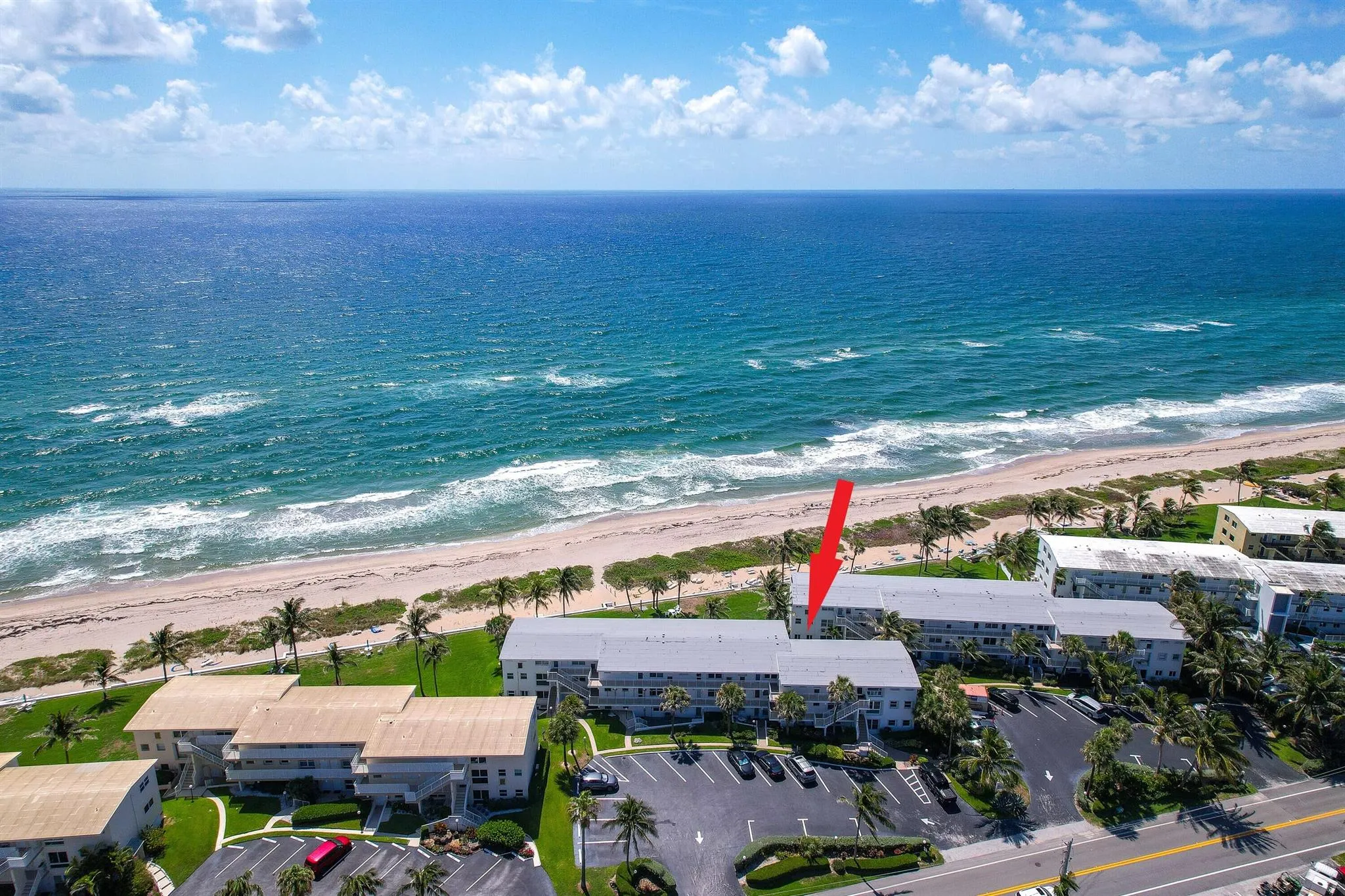 1043 Hillsboro Mile, #17c