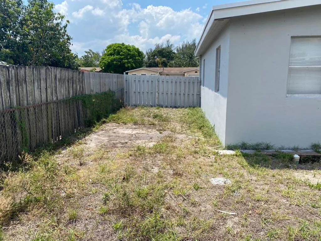 200 NE 43rd Street