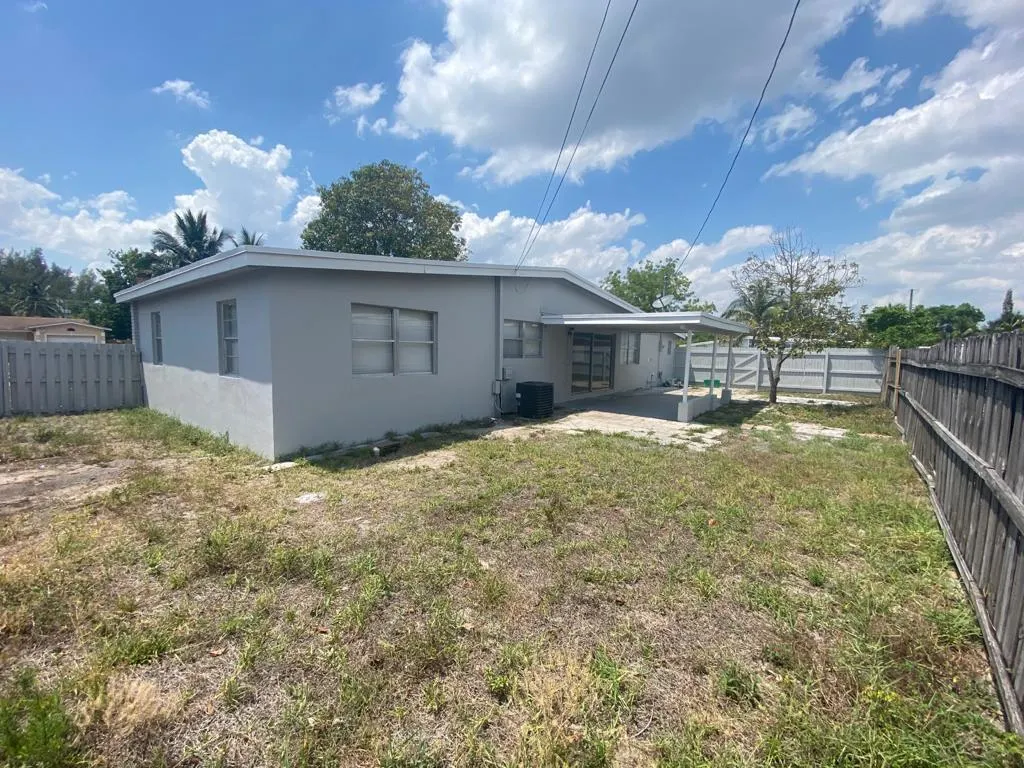 200 NE 43rd Street