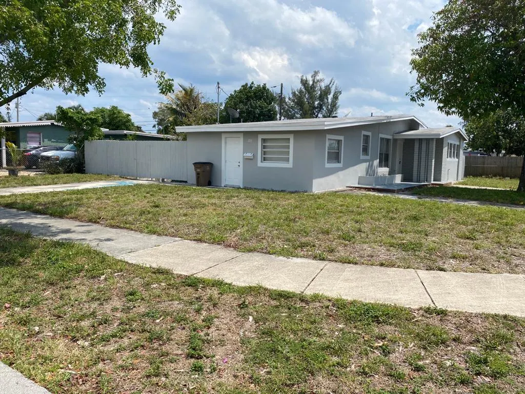 200 NE 43rd Street