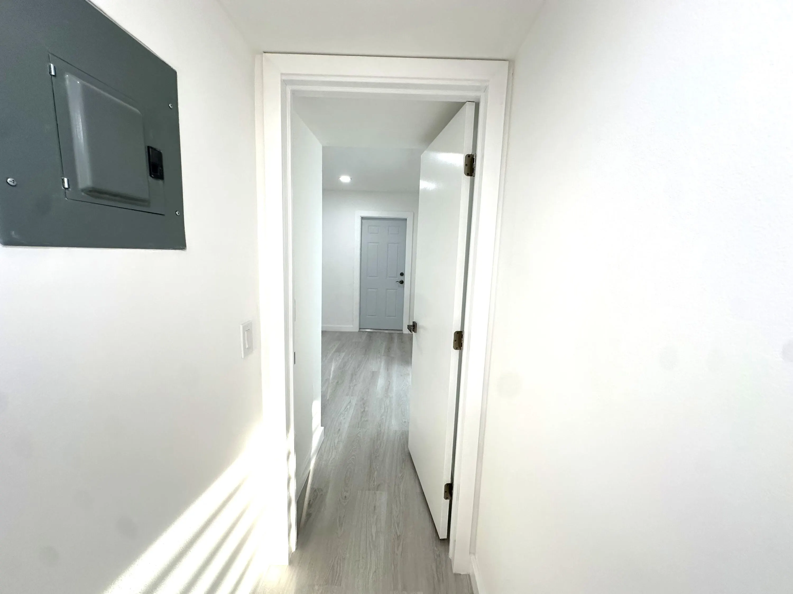 887 North Drive, #A
