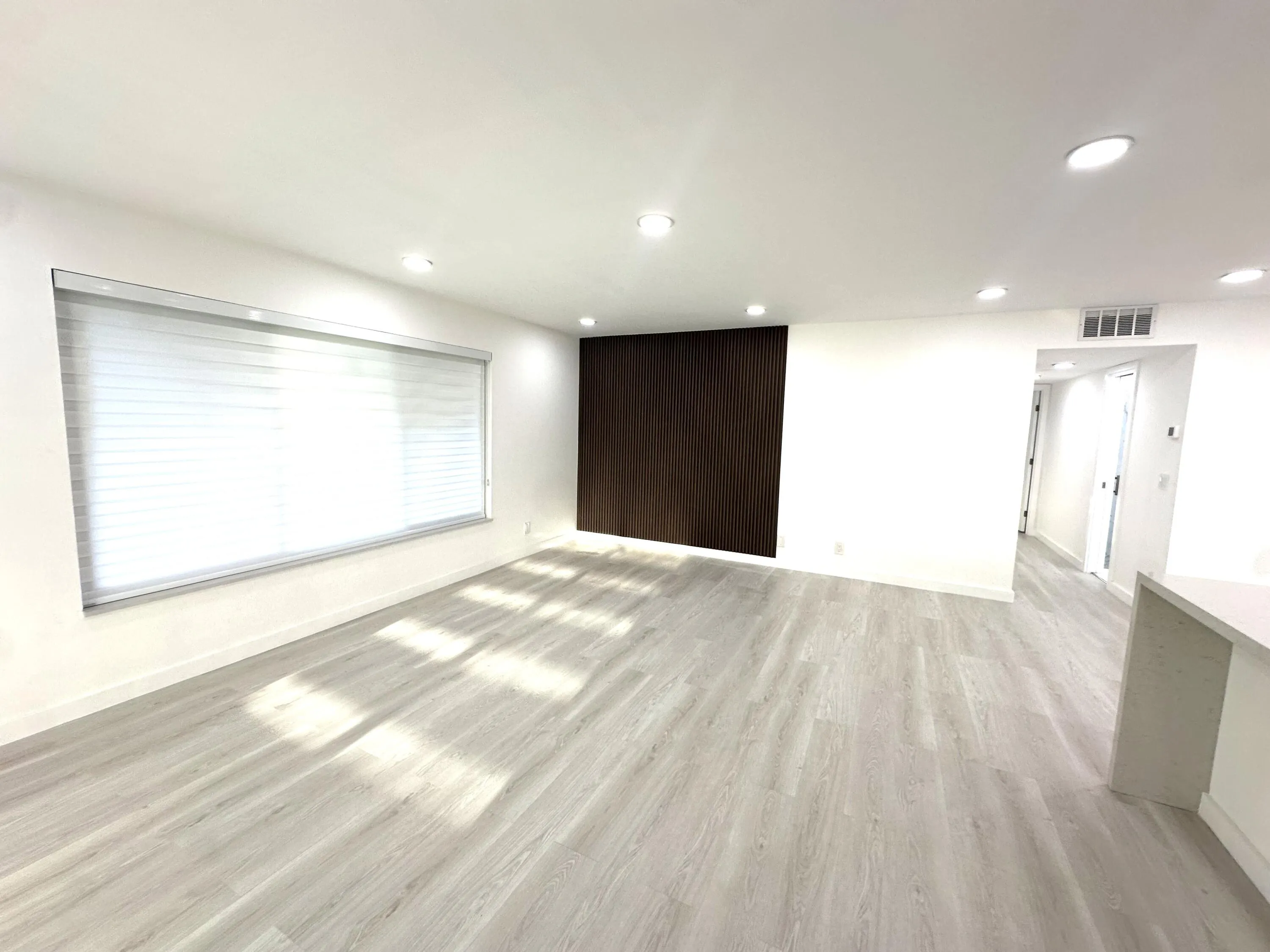 887 North Drive, #A