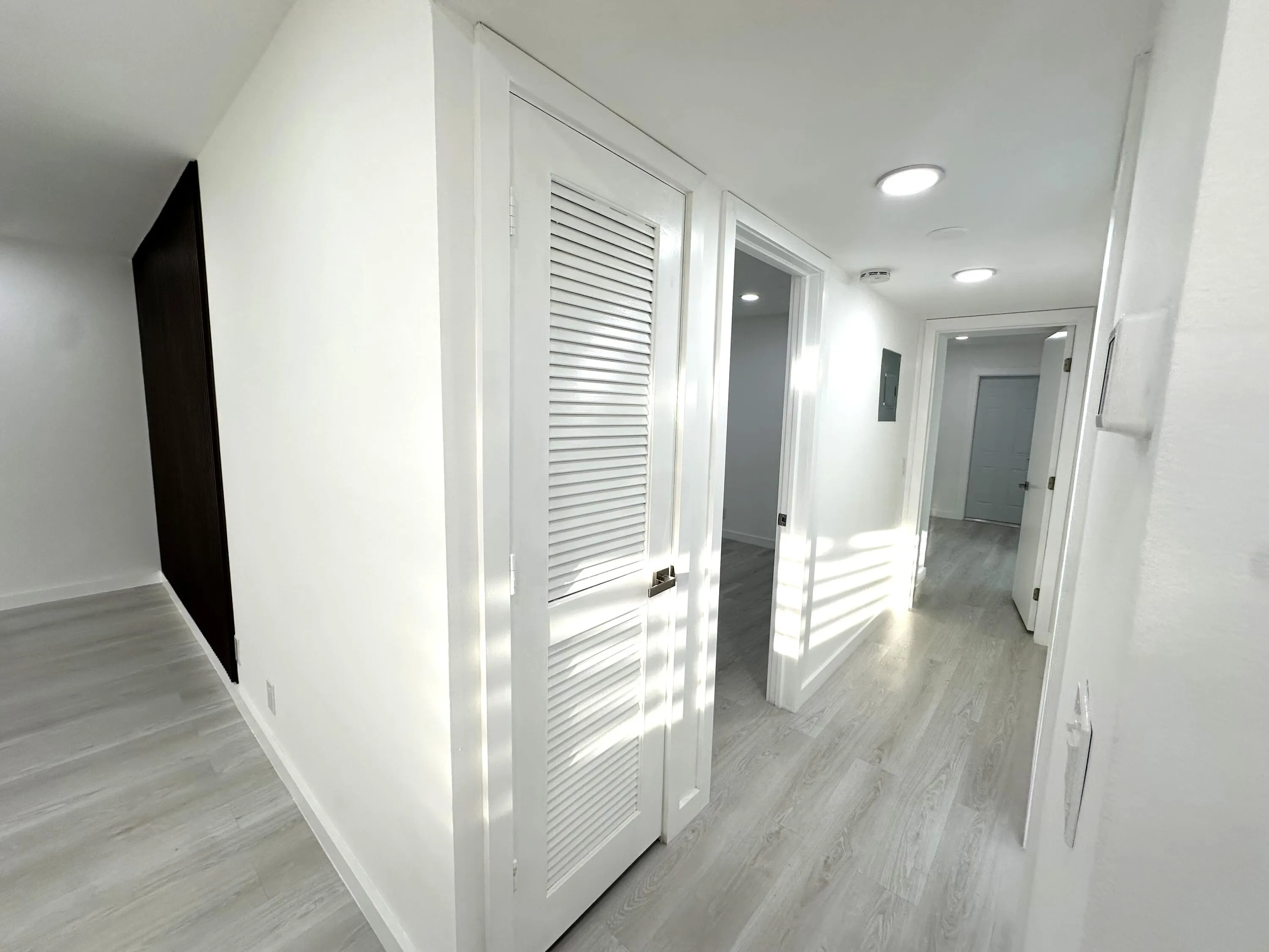887 North Drive, #A