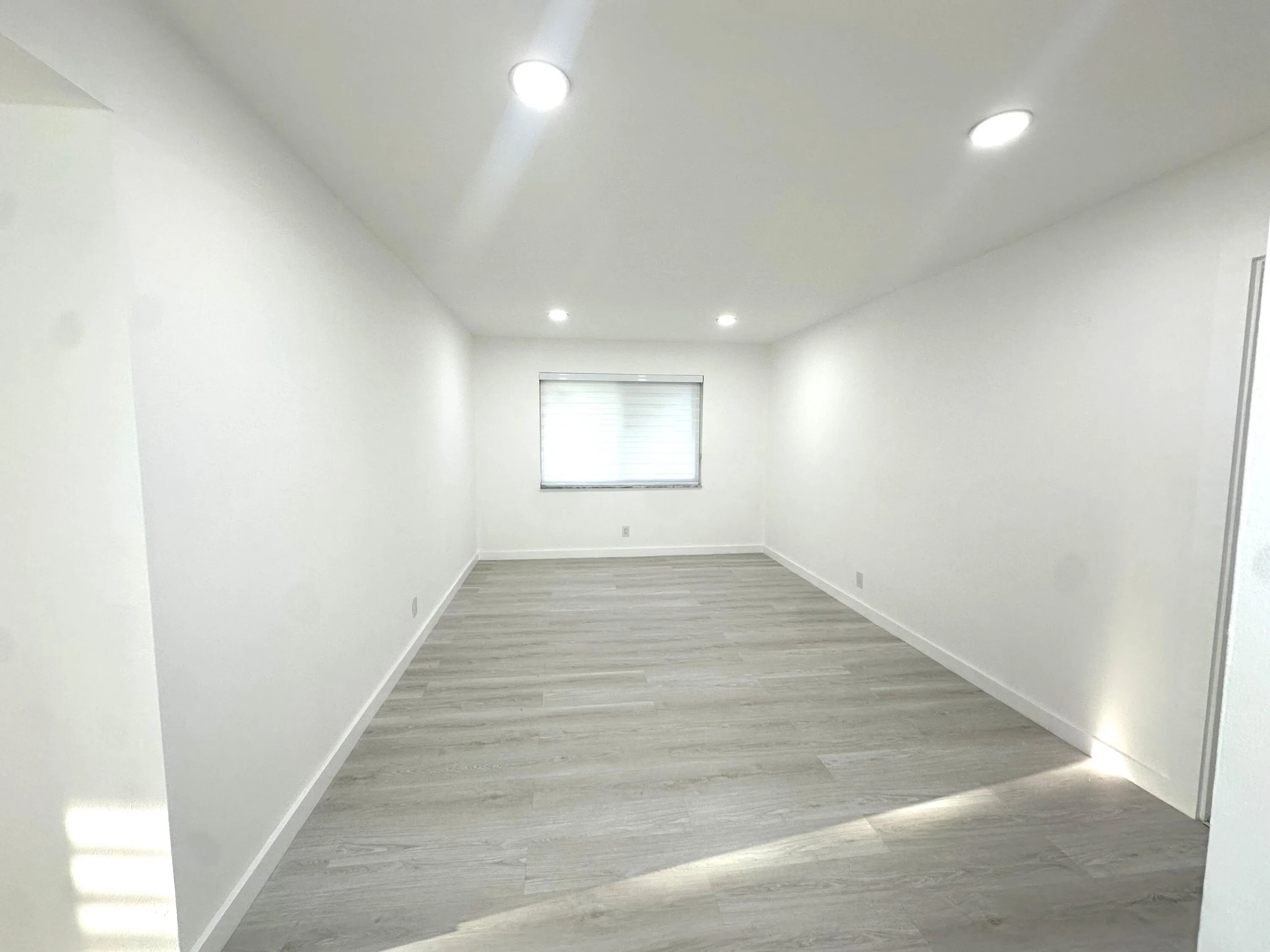 887 North Drive, #A