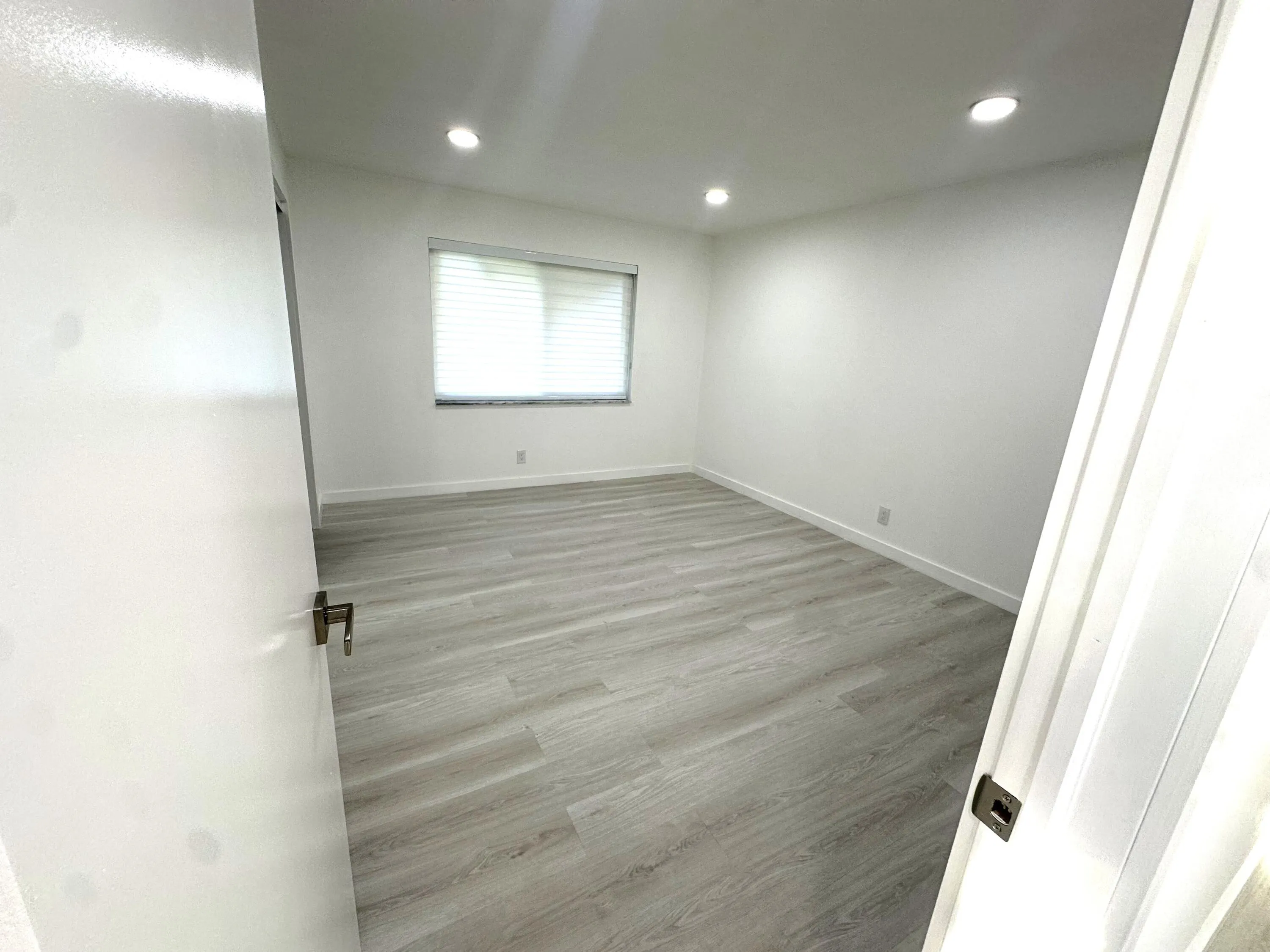 887 North Drive, #A