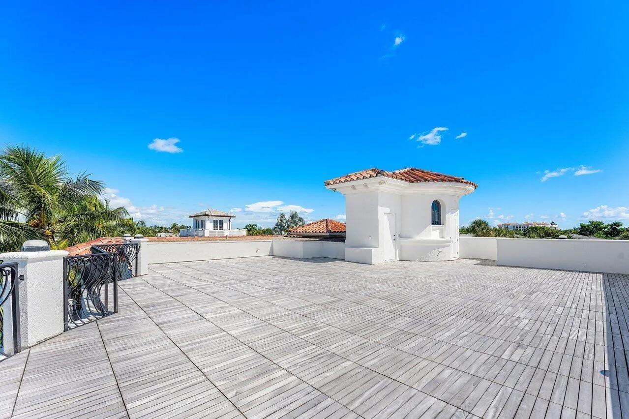 155 SE Spanish Trail