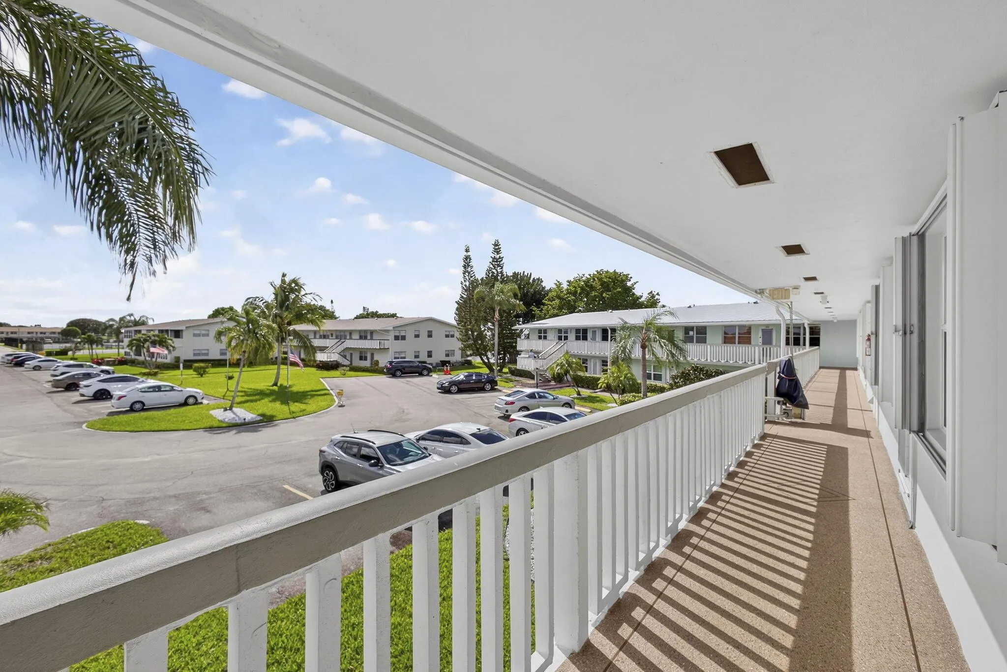 114 Somerset F