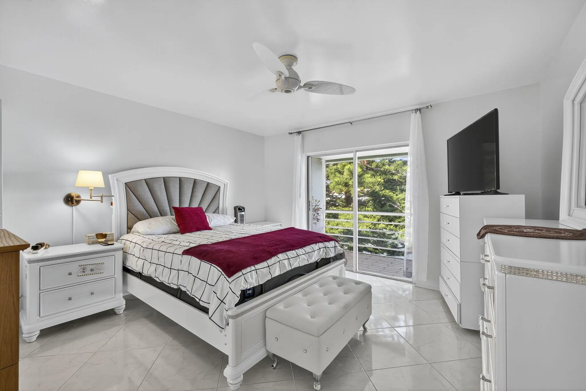 114 Somerset F