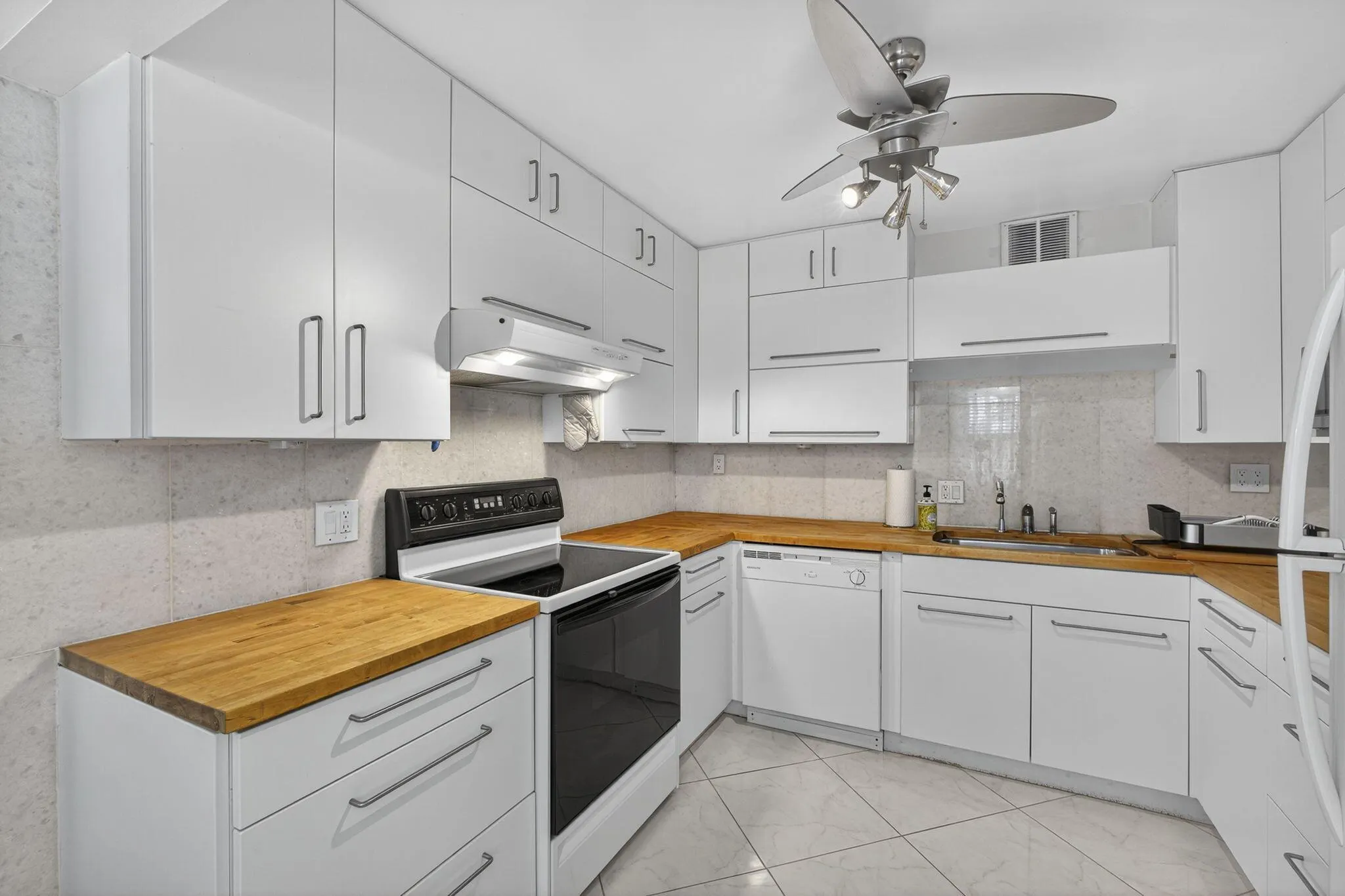 114 Somerset F