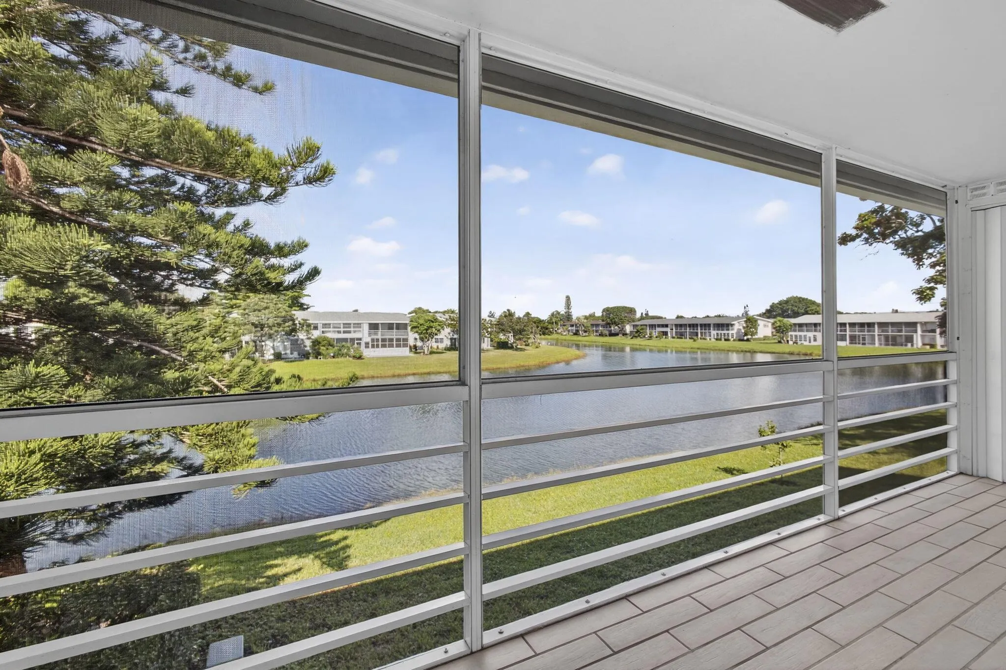 114 Somerset F