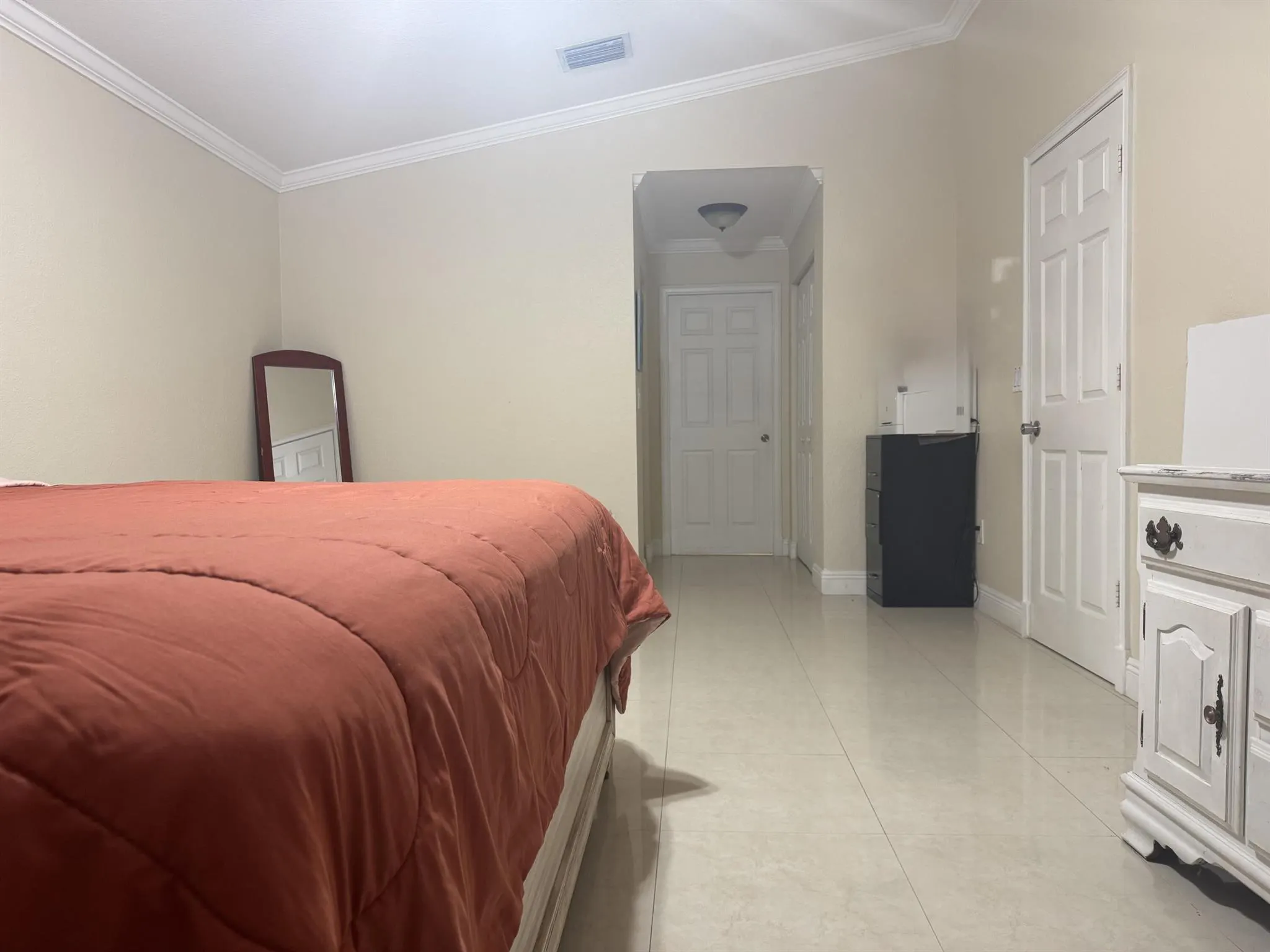 5621 Azalea Circle
