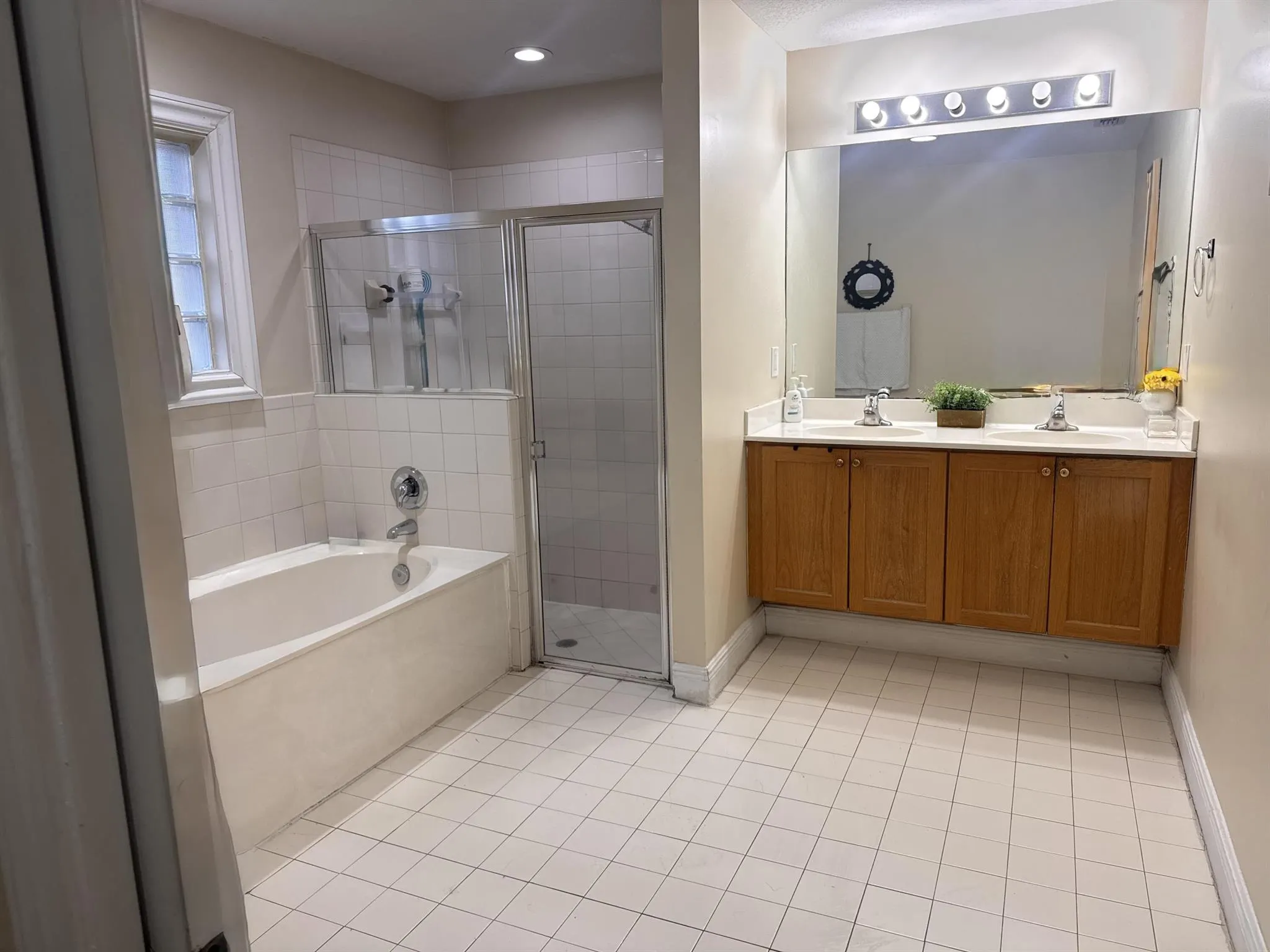 5621 Azalea Circle