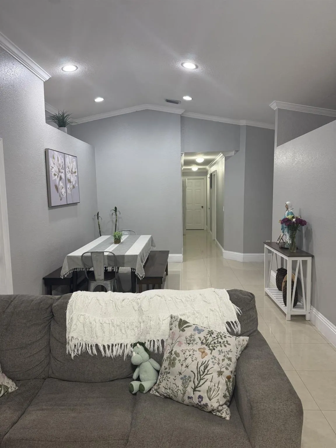 5621 Azalea Circle