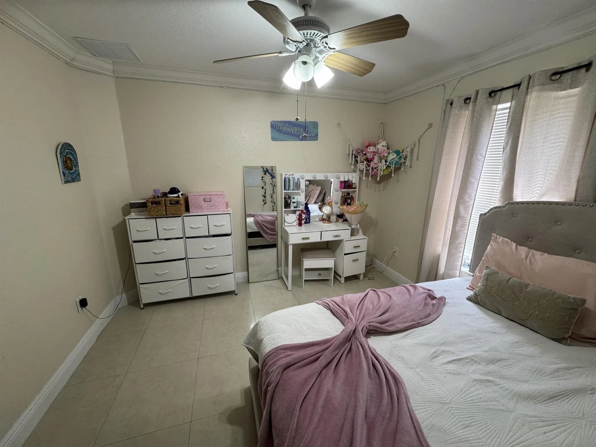 5621 Azalea Circle
